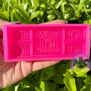 Pumpkin Obsessed (Wax Melt Mold)